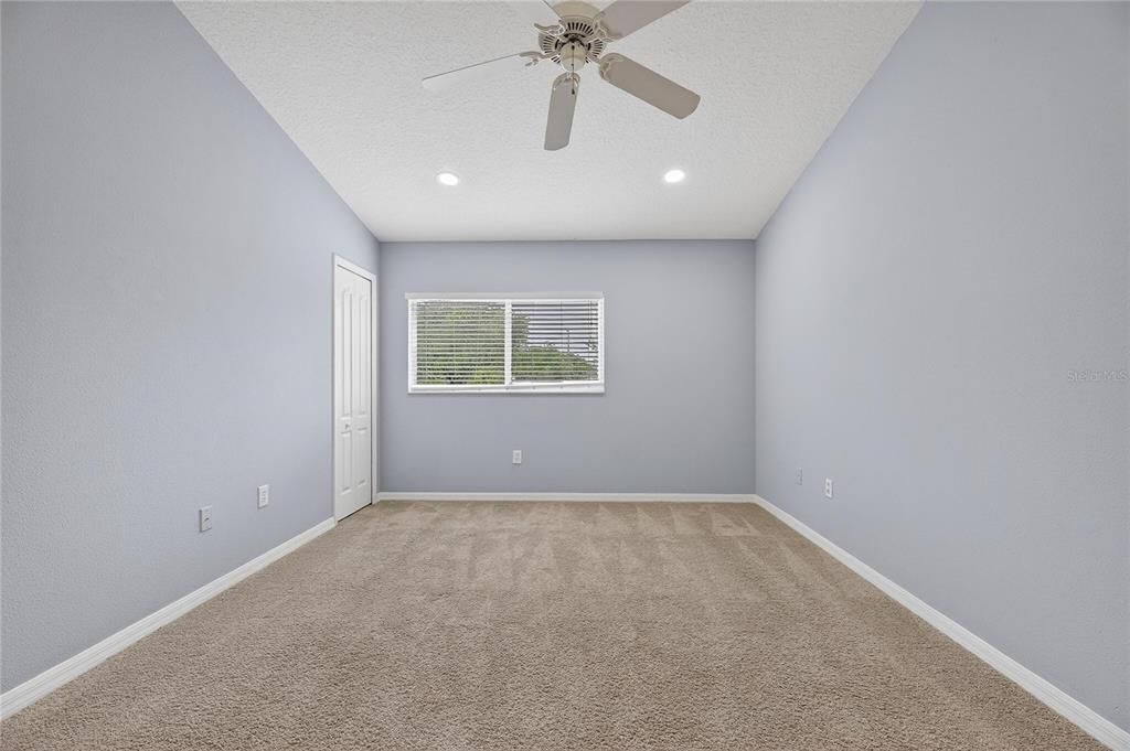 Active With Contract: $1,850 (3 beds, 2 baths, 1360 Square Feet)