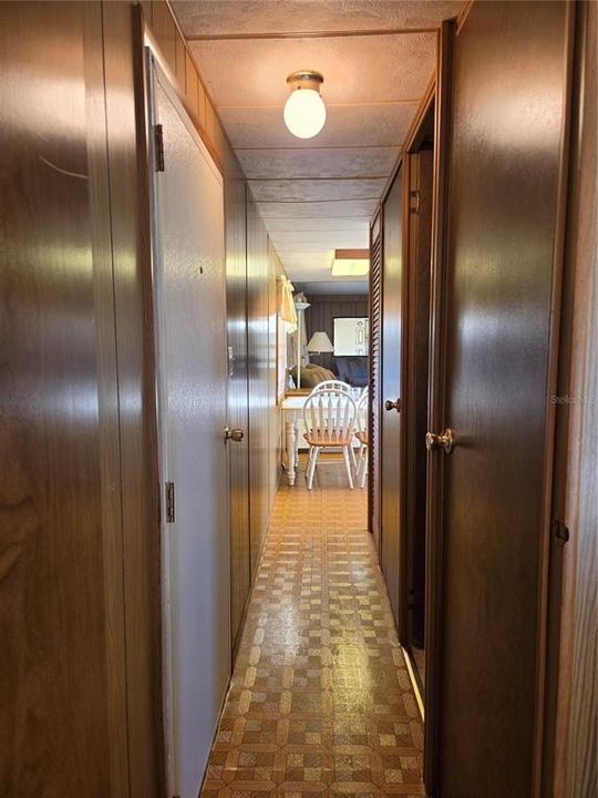 For Sale: $80,000 (2 beds, 2 baths, 720 Square Feet)