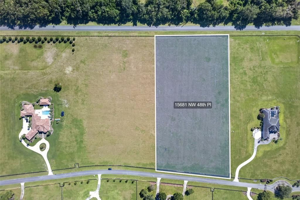 待售: $455,000 (5.01 acres)