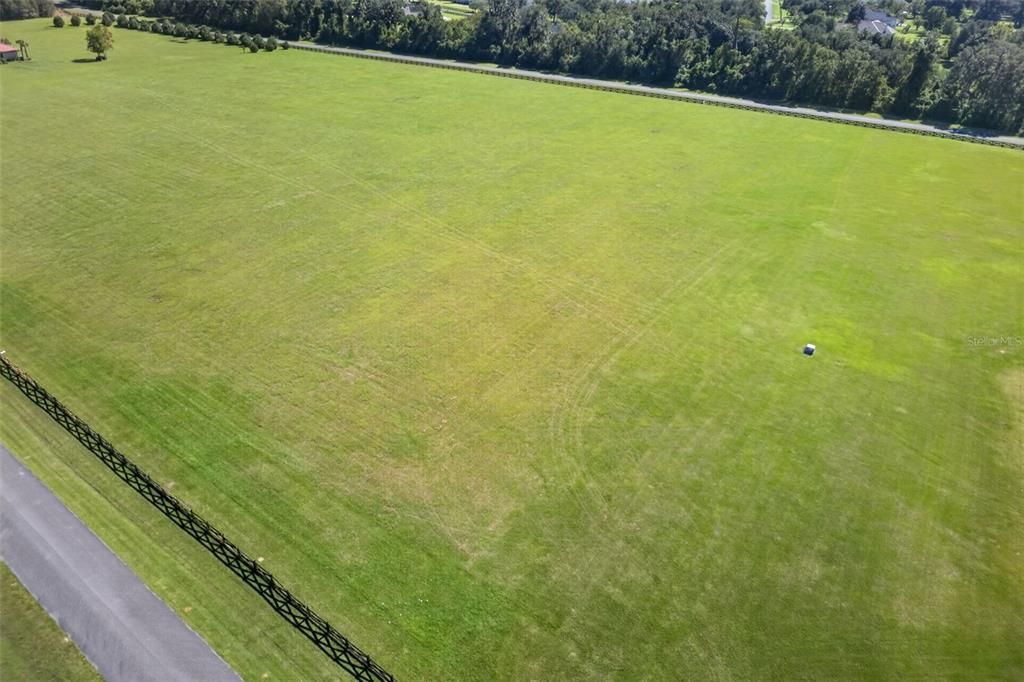待售: $455,000 (5.01 acres)