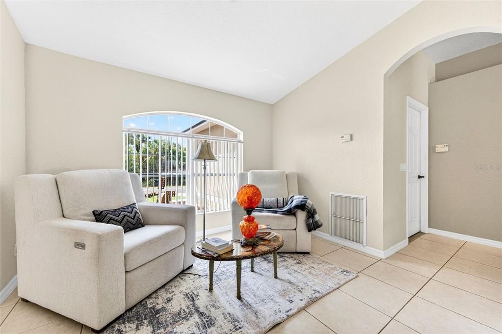 Active With Contract: $415,000 (3 beds, 2 baths, 1562 Square Feet)