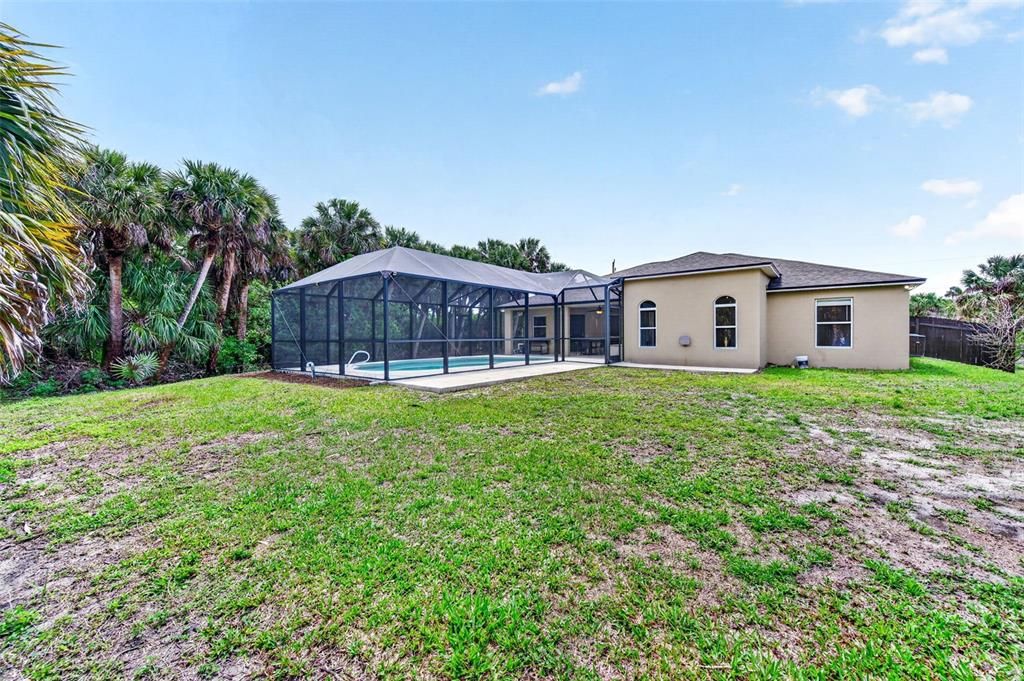 Active With Contract: $415,000 (3 beds, 2 baths, 1562 Square Feet)