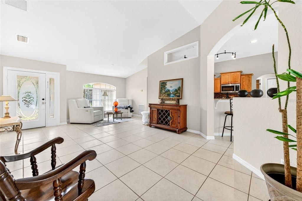 Active With Contract: $415,000 (3 beds, 2 baths, 1562 Square Feet)