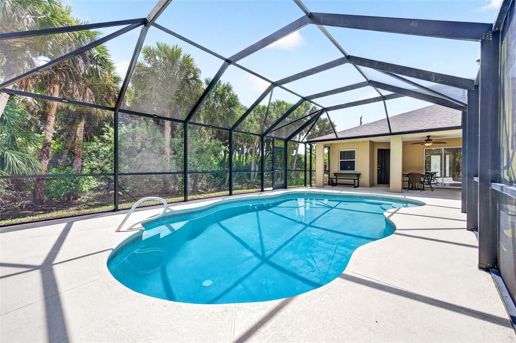 Active With Contract: $415,000 (3 beds, 2 baths, 1562 Square Feet)