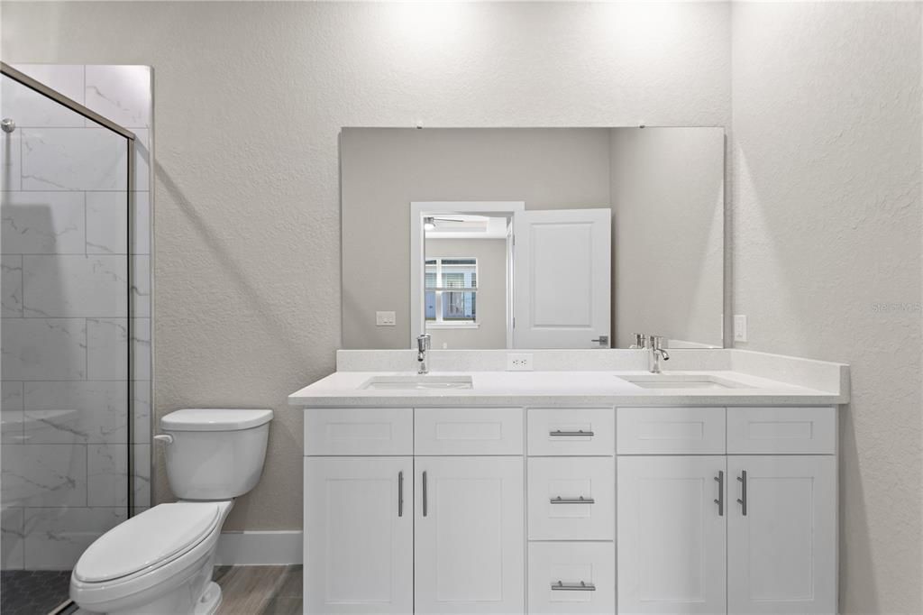 For Rent: $1,700 (3 beds, 2 baths, 1288 Square Feet)