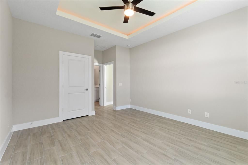 For Rent: $1,700 (3 beds, 2 baths, 1288 Square Feet)