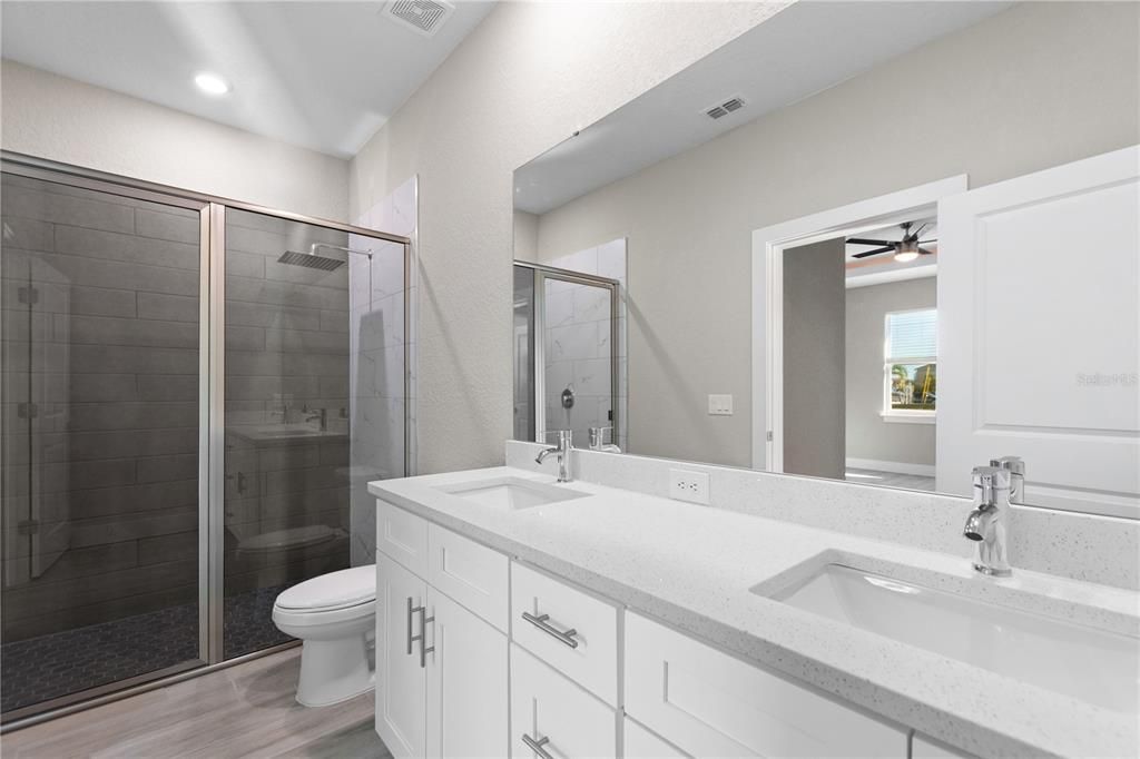 For Rent: $1,700 (3 beds, 2 baths, 1288 Square Feet)
