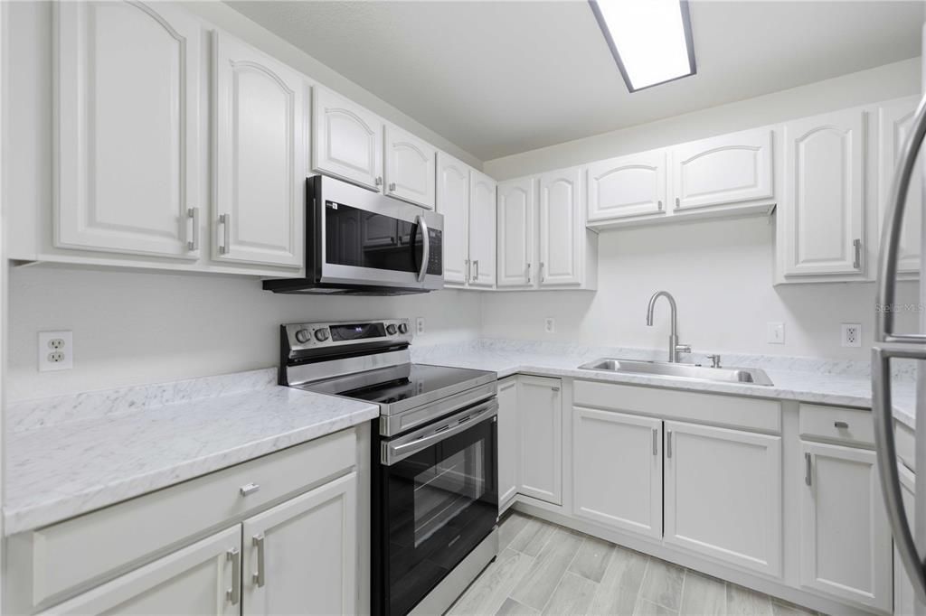 В аренду: $1,590 (3 спален, 2 ванн, 1105 Квадратных фут)