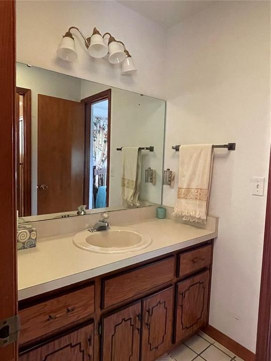 For Sale: $500,000 (3 beds, 2 baths, 2589 Square Feet)
