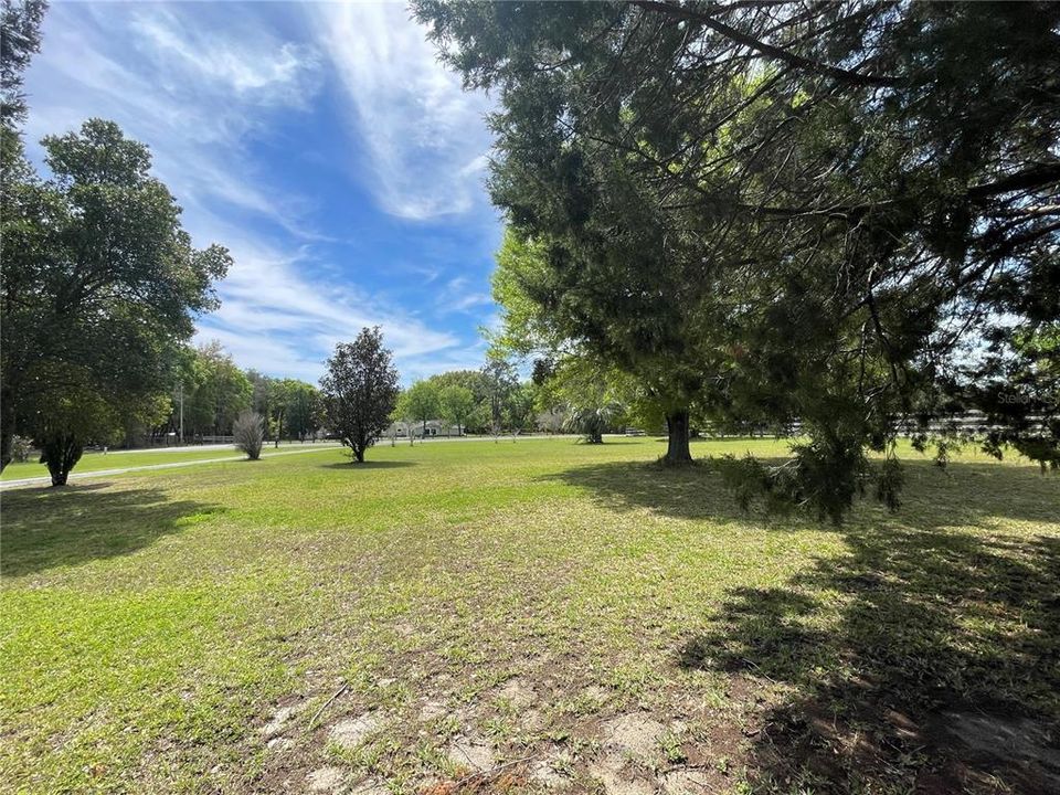 For Sale: $500,000 (3 beds, 2 baths, 2589 Square Feet)
