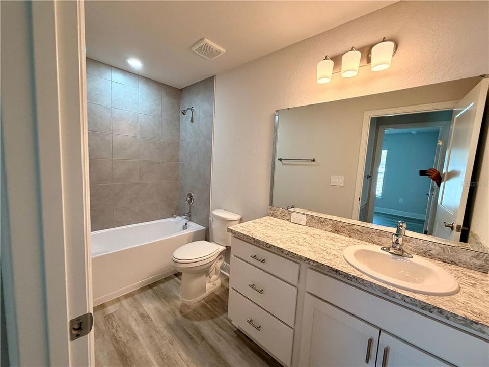 For Sale: $319,900 (3 beds, 2 baths, 1537 Square Feet)