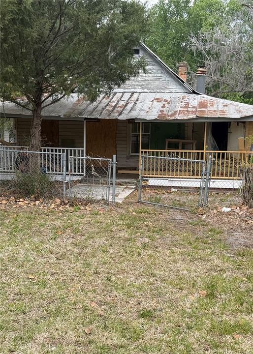 For Sale: $115,900 (3 beds, 3 baths, 1898 Square Feet)