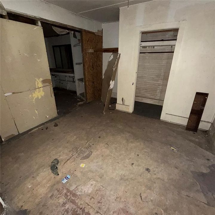 For Sale: $115,900 (3 beds, 3 baths, 1898 Square Feet)