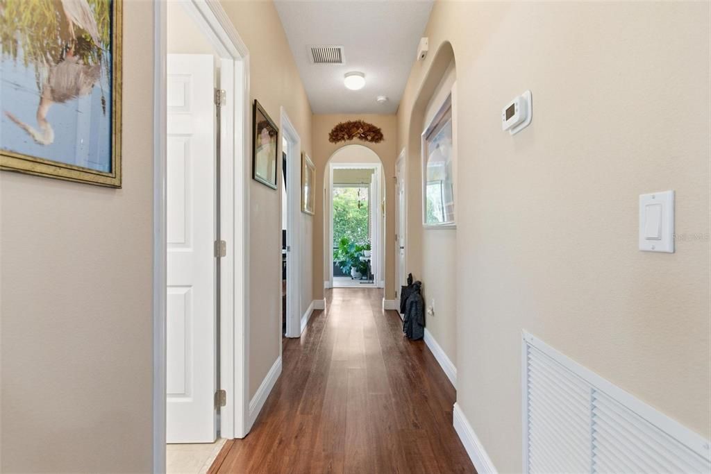 Active With Contract: $357,500 (2 beds, 2 baths, 1448 Square Feet)