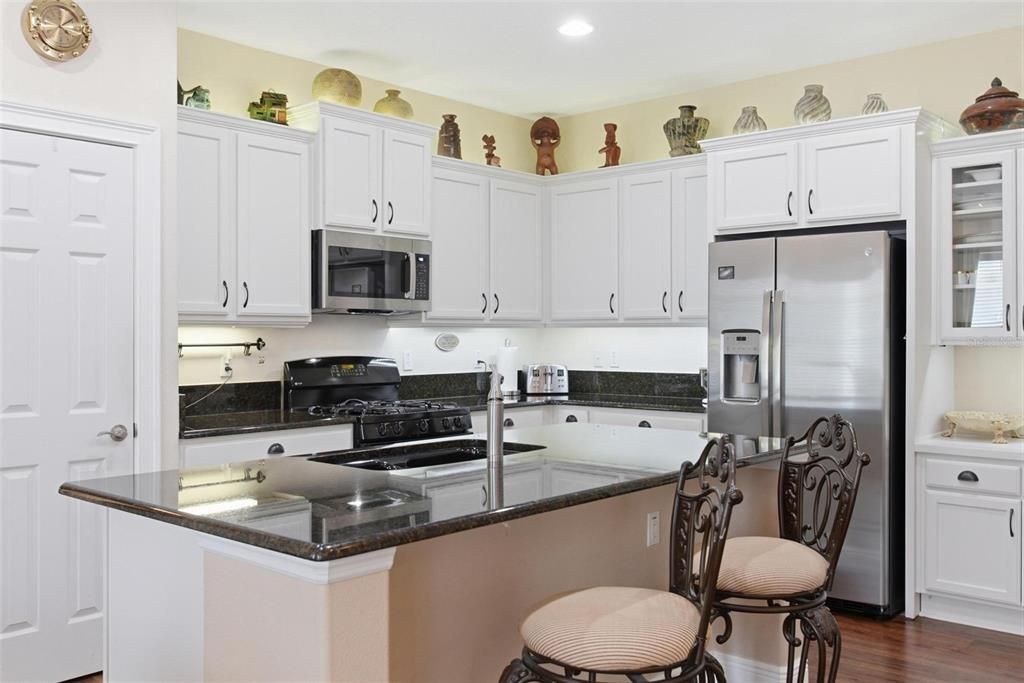 Active With Contract: $357,500 (2 beds, 2 baths, 1448 Square Feet)
