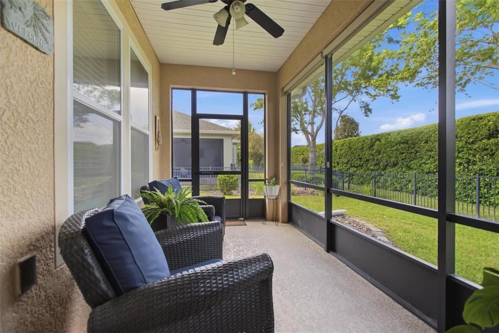 Active With Contract: $357,500 (2 beds, 2 baths, 1448 Square Feet)