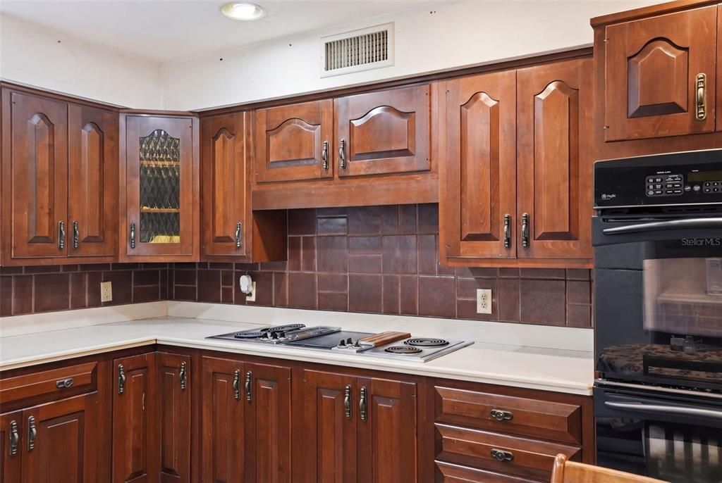 На продажу: $749,000 (2 спален, 2 ванн, 3192 Квадратных фут)