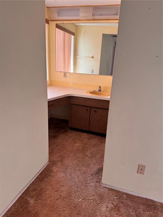 Active With Contract: $210,000 (3 beds, 2 baths, 1732 Square Feet)