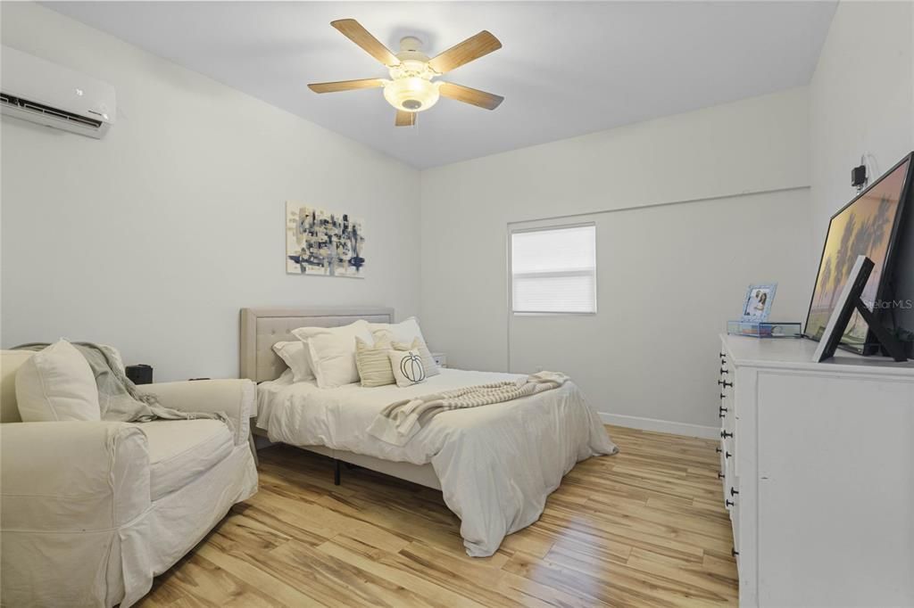 For Sale: $1,175,000 (5 beds, 4 baths, 3390 Square Feet)