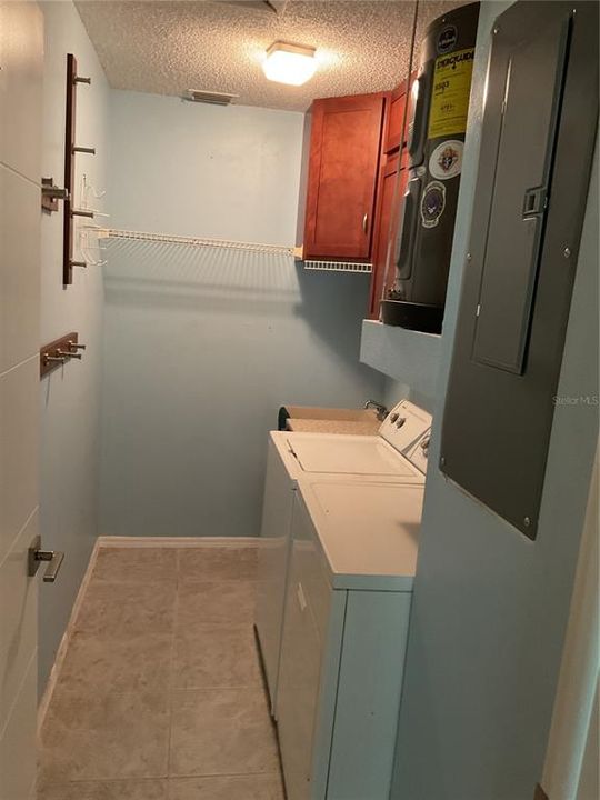 Activo con contrato: $249,900 (2 camas, 2 baños, 1230 Pies cuadrados)