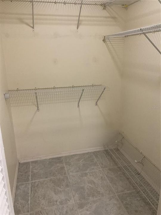 Activo con contrato: $249,900 (2 camas, 2 baños, 1230 Pies cuadrados)