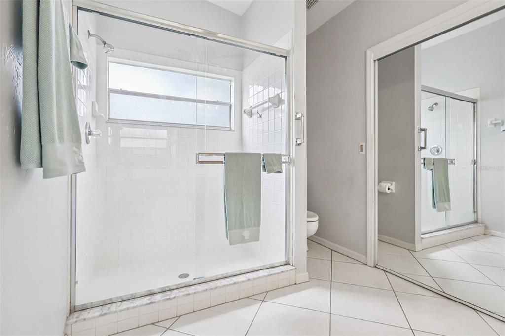 Active With Contract: $240,000 (2 beds, 2 baths, 1667 Square Feet)