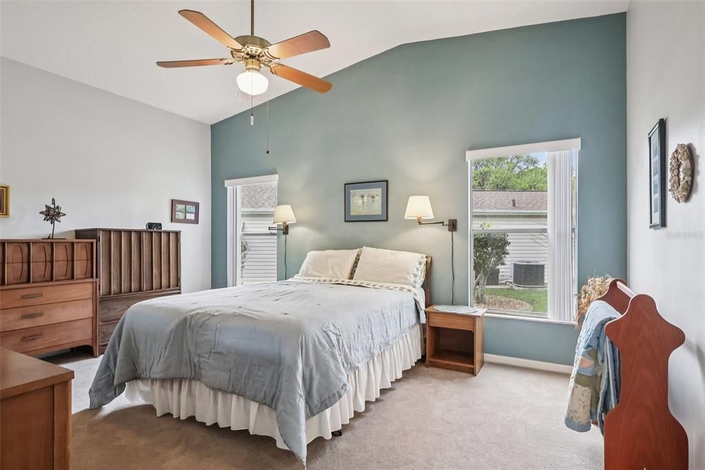 Active With Contract: $240,000 (2 beds, 2 baths, 1667 Square Feet)