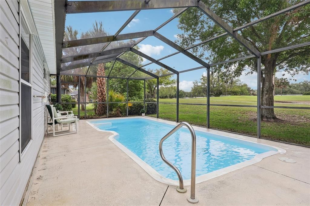 Active With Contract: $240,000 (2 beds, 2 baths, 1667 Square Feet)
