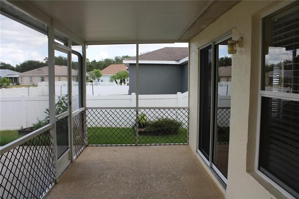 For Rent: $2,849 (3 beds, 2 baths, 2408 Square Feet)