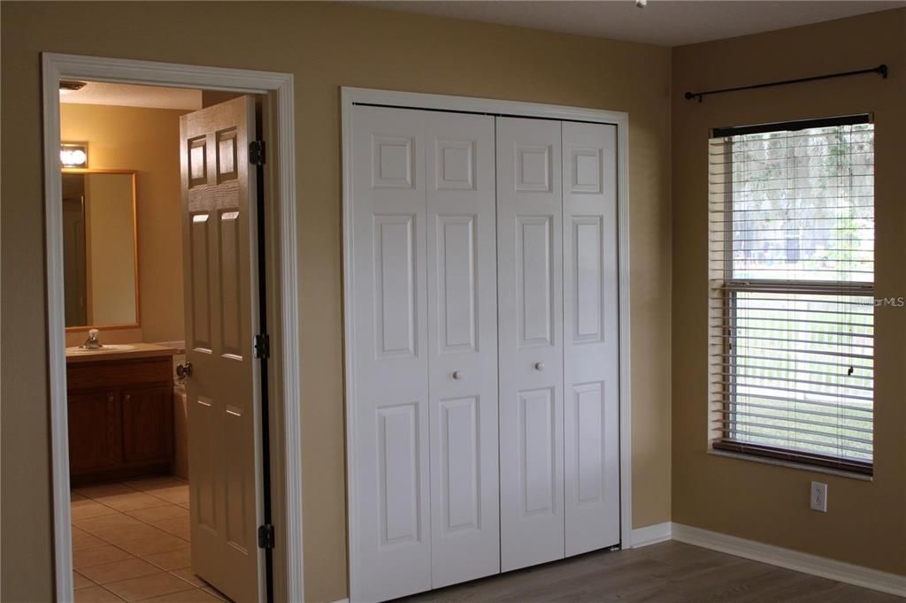 For Rent: $2,849 (3 beds, 2 baths, 2408 Square Feet)