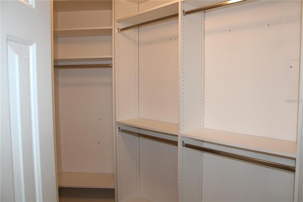 For Rent: $2,849 (3 beds, 2 baths, 2408 Square Feet)