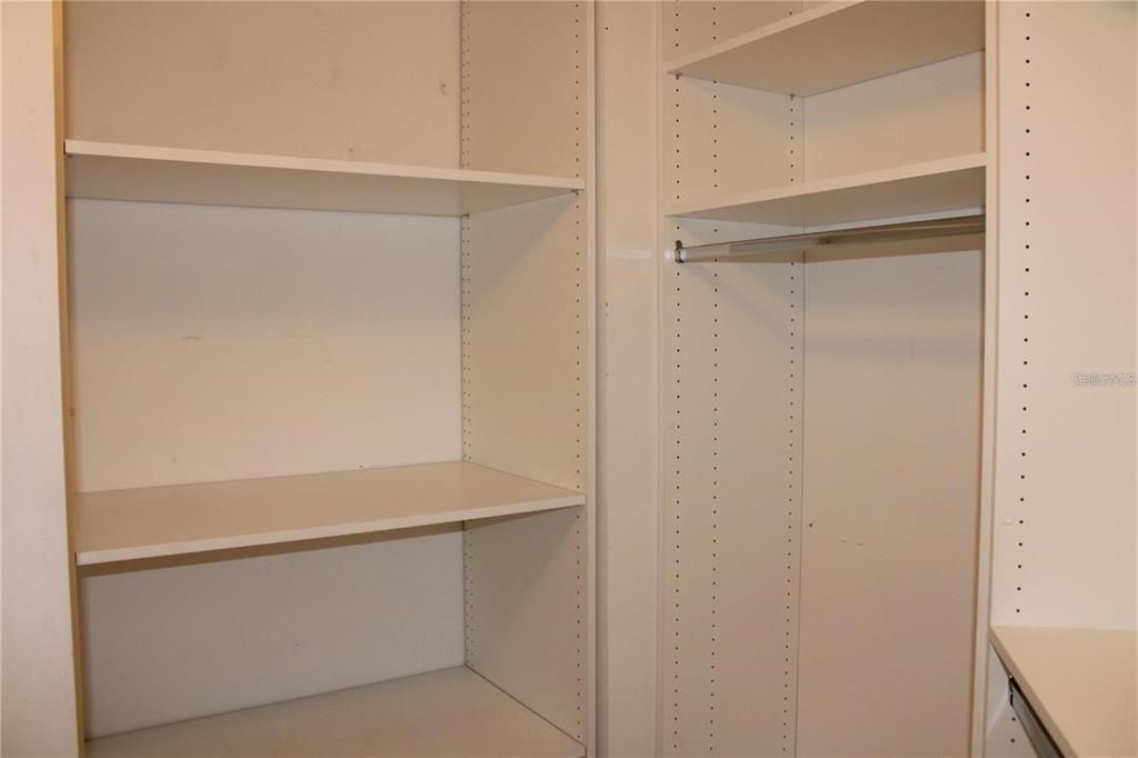 For Rent: $2,849 (3 beds, 2 baths, 2408 Square Feet)