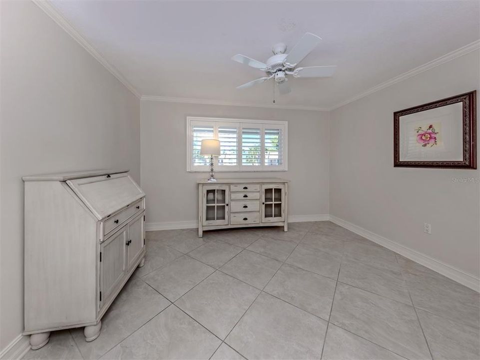 En Venta: $426,000 (2 camas, 2 baños, 1008 Pies cuadrados)