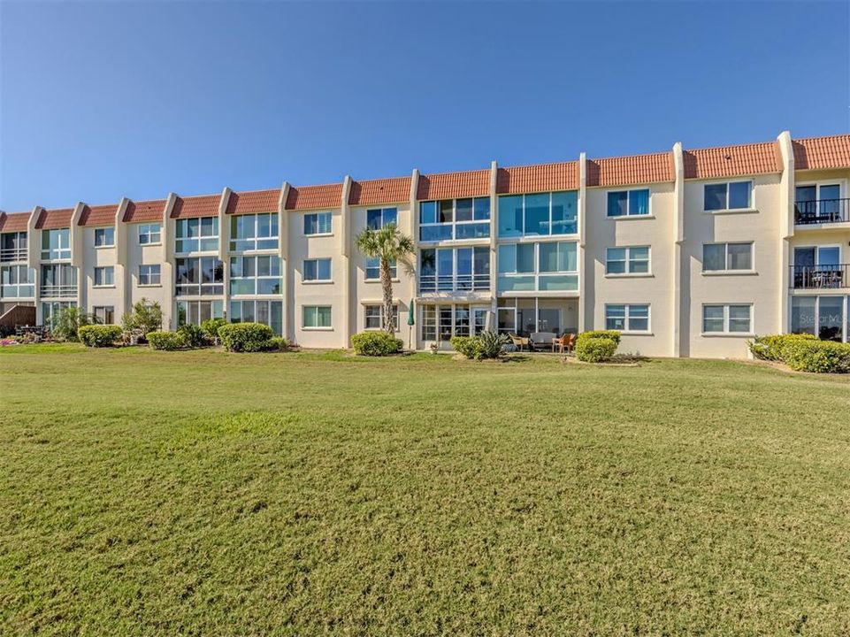 En Venta: $426,000 (2 camas, 2 baños, 1008 Pies cuadrados)