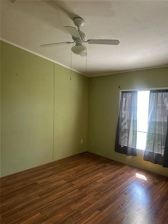 Под контрактом: $260,000 (3 спален, 2 ванн, 1836 Квадратных фут)