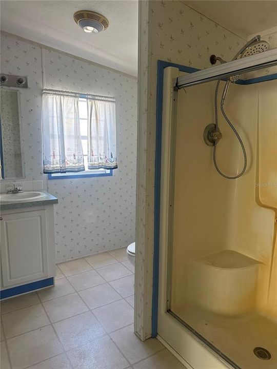 Под контрактом: $260,000 (3 спален, 2 ванн, 1836 Квадратных фут)