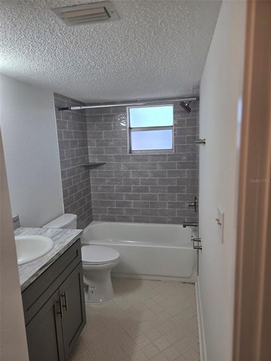 For Sale: $95,000 (1 beds, 1 baths, 708 Square Feet)