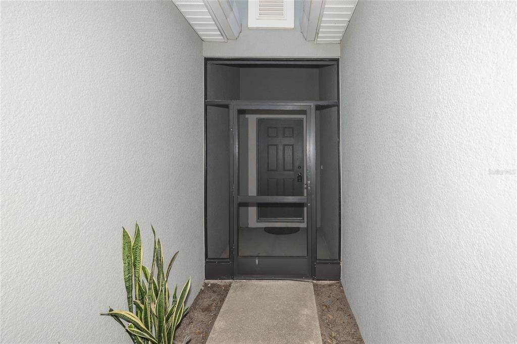 Activo con contrato: $329,000 (3 camas, 2 baños, 1598 Pies cuadrados)
