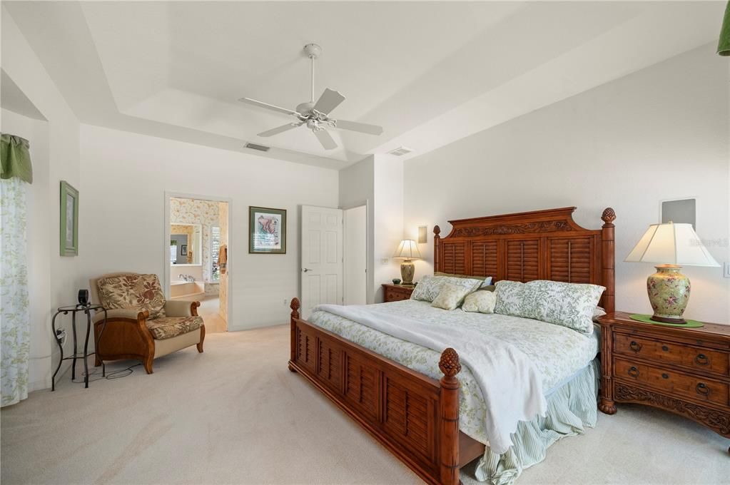 En Venta: $950,000 (3 camas, 3 baños, 2585 Pies cuadrados)
