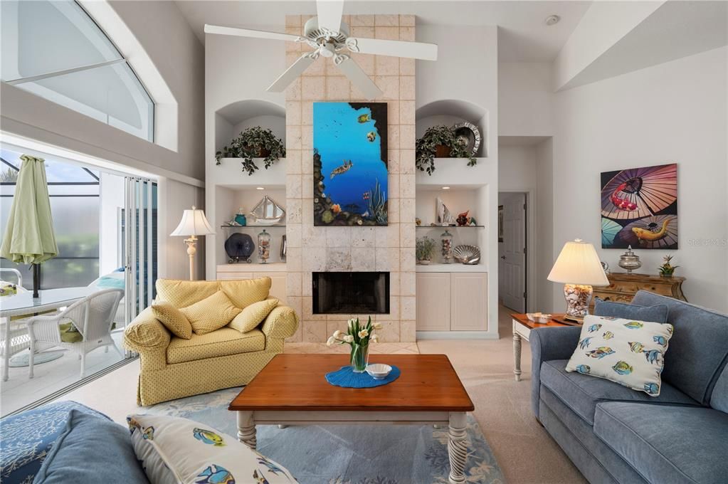 En Venta: $950,000 (3 camas, 3 baños, 2585 Pies cuadrados)