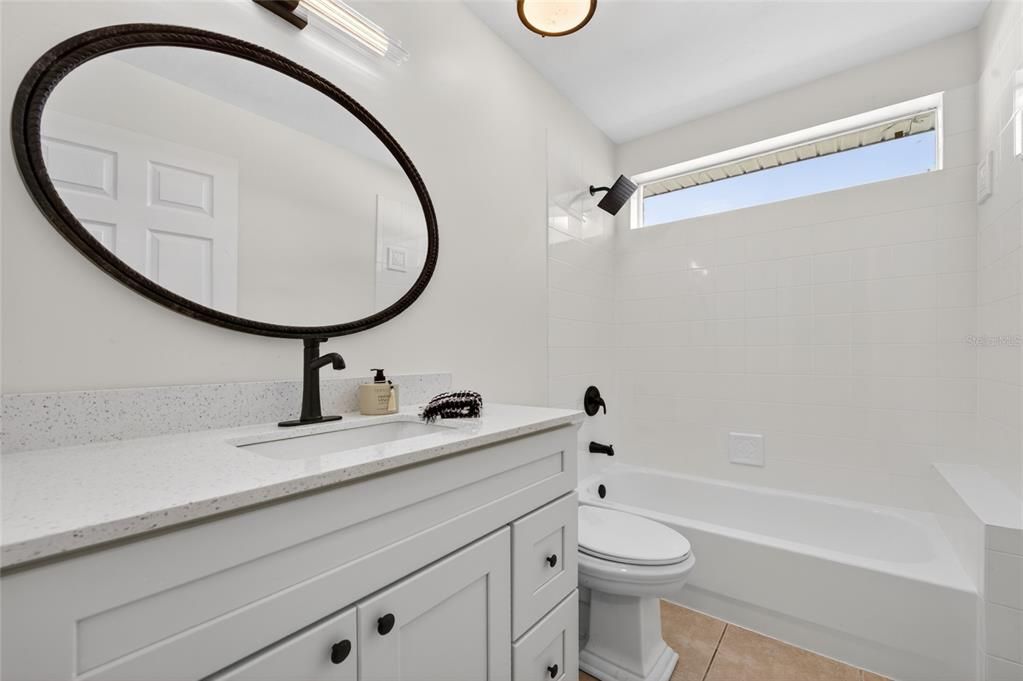 Active With Contract: $374,000 (3 beds, 2 baths, 1682 Square Feet)