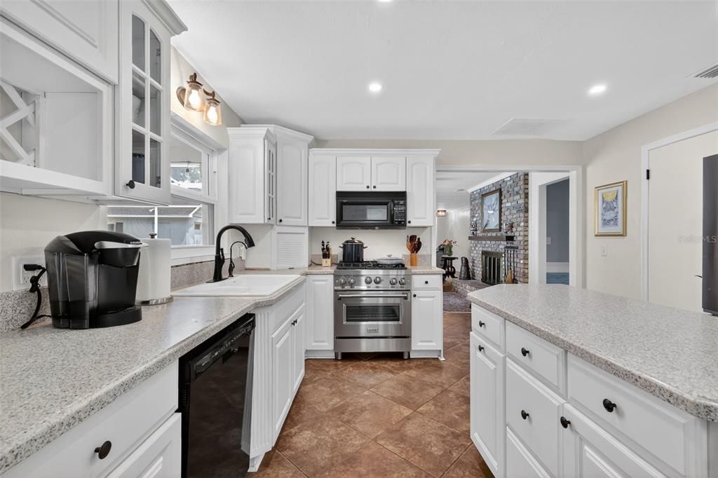 For Sale: $1,289,700 (3 beds, 3 baths, 2494 Square Feet)