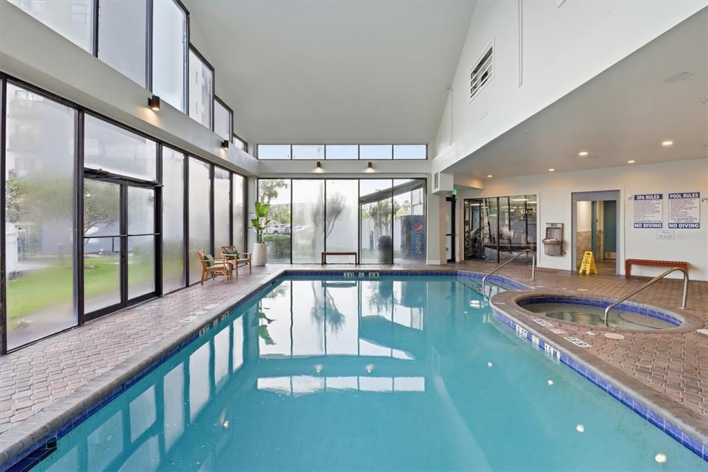 Active With Contract: $228,500 (2 beds, 2 baths, 583 Square Feet)