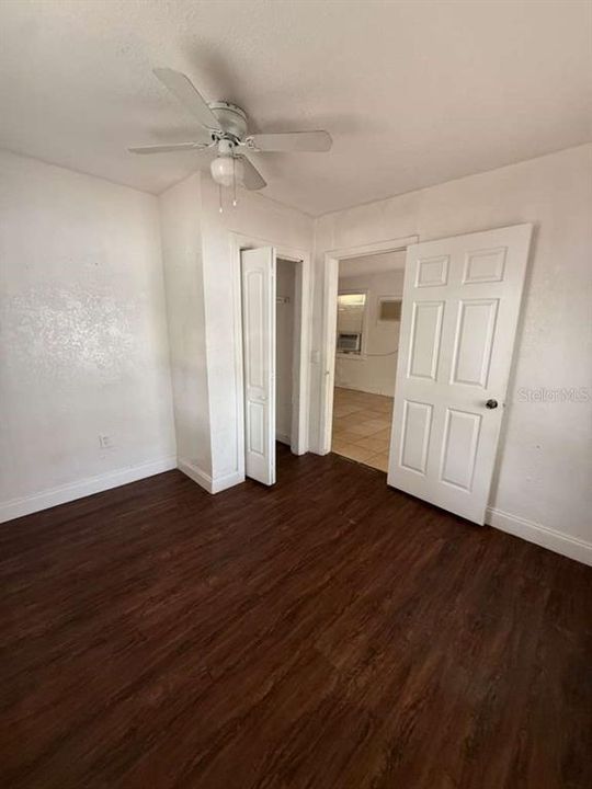 For Sale: $94,995 (2 beds, 1 baths, 900 Square Feet)