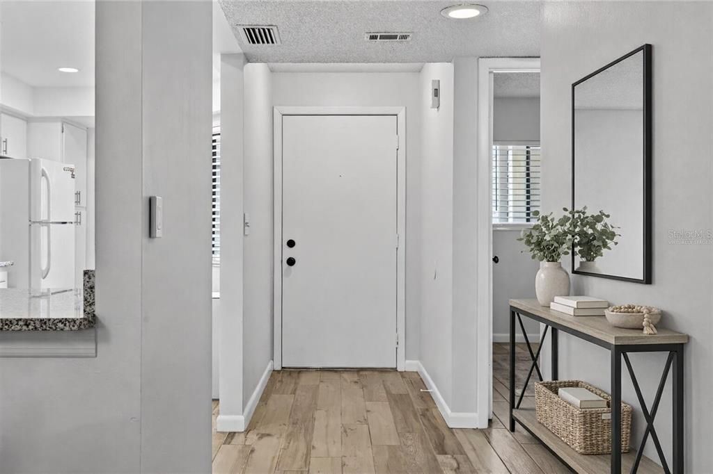 Activo con contrato: $187,500 (2 camas, 2 baños, 1065 Pies cuadrados)