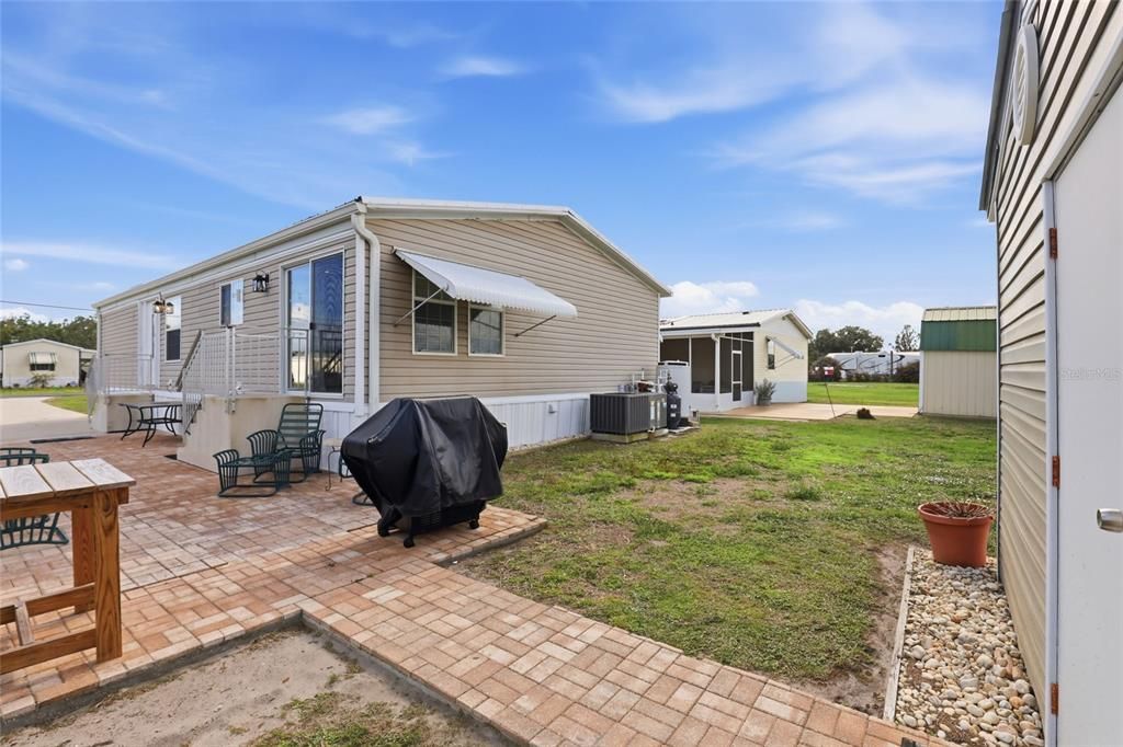 На продажу: $209,000 (2 спален, 2 ванн, 1242 Квадратных фут)