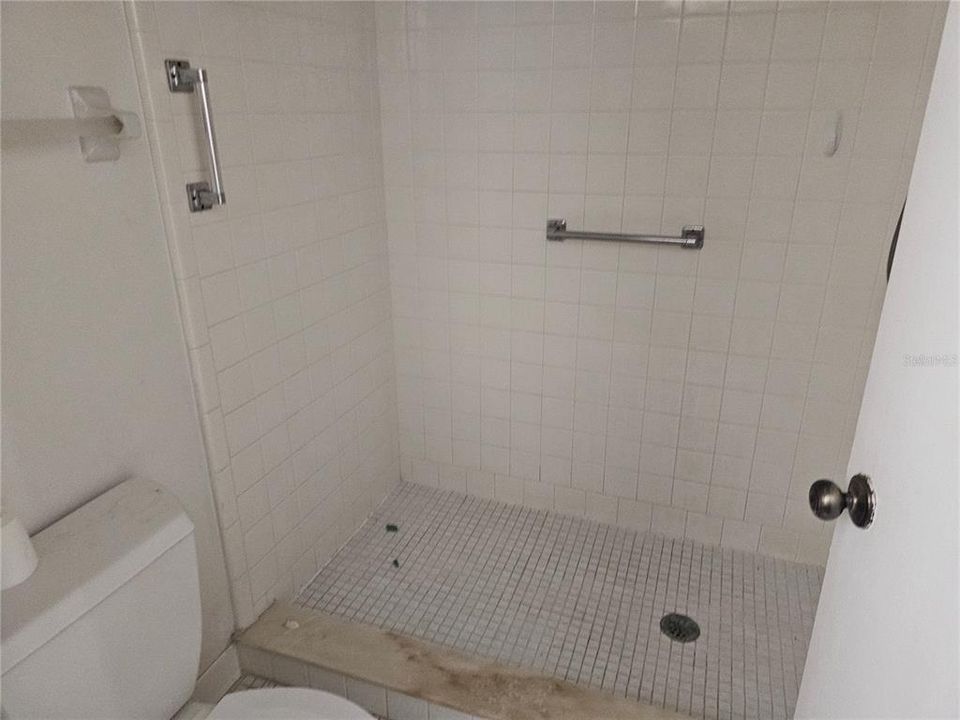 For Sale: $174,999 (2 beds, 2 baths, 1038 Square Feet)