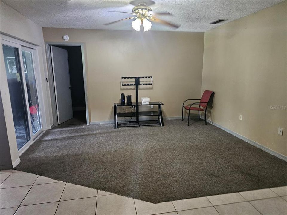 For Sale: $174,999 (2 beds, 2 baths, 1038 Square Feet)