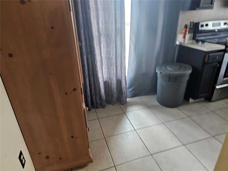 For Sale: $174,999 (2 beds, 2 baths, 1038 Square Feet)