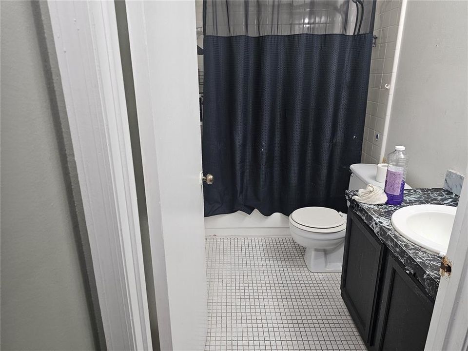 For Sale: $174,999 (2 beds, 2 baths, 1038 Square Feet)